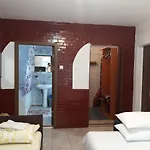 Casa Cu Foisor Pensiune 3*