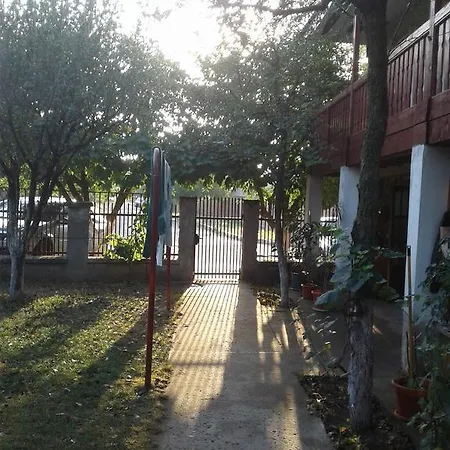 Pensiune Casa Cu Foisor