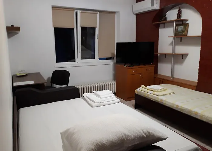 Casa Cu Foisor 3* 艾福雷诺德