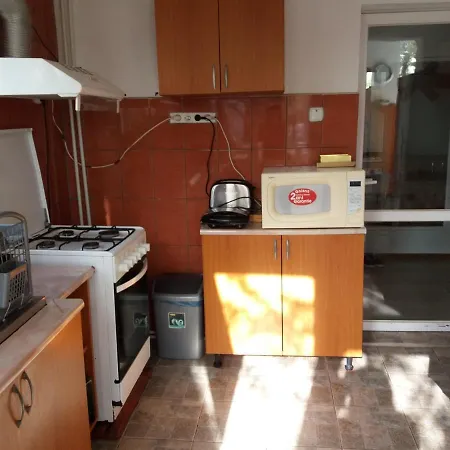 Konukevi Casa Cu Foisor