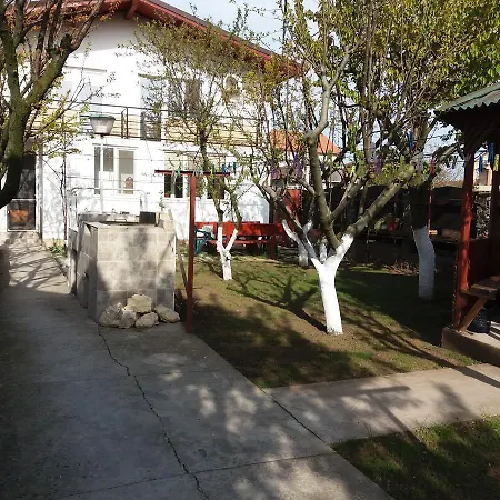 Casa Cu Foisor Casa de hóspedes 3*